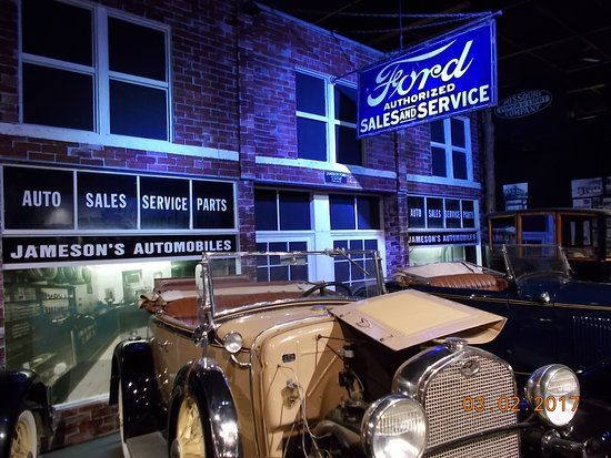 Auto World Car Museum